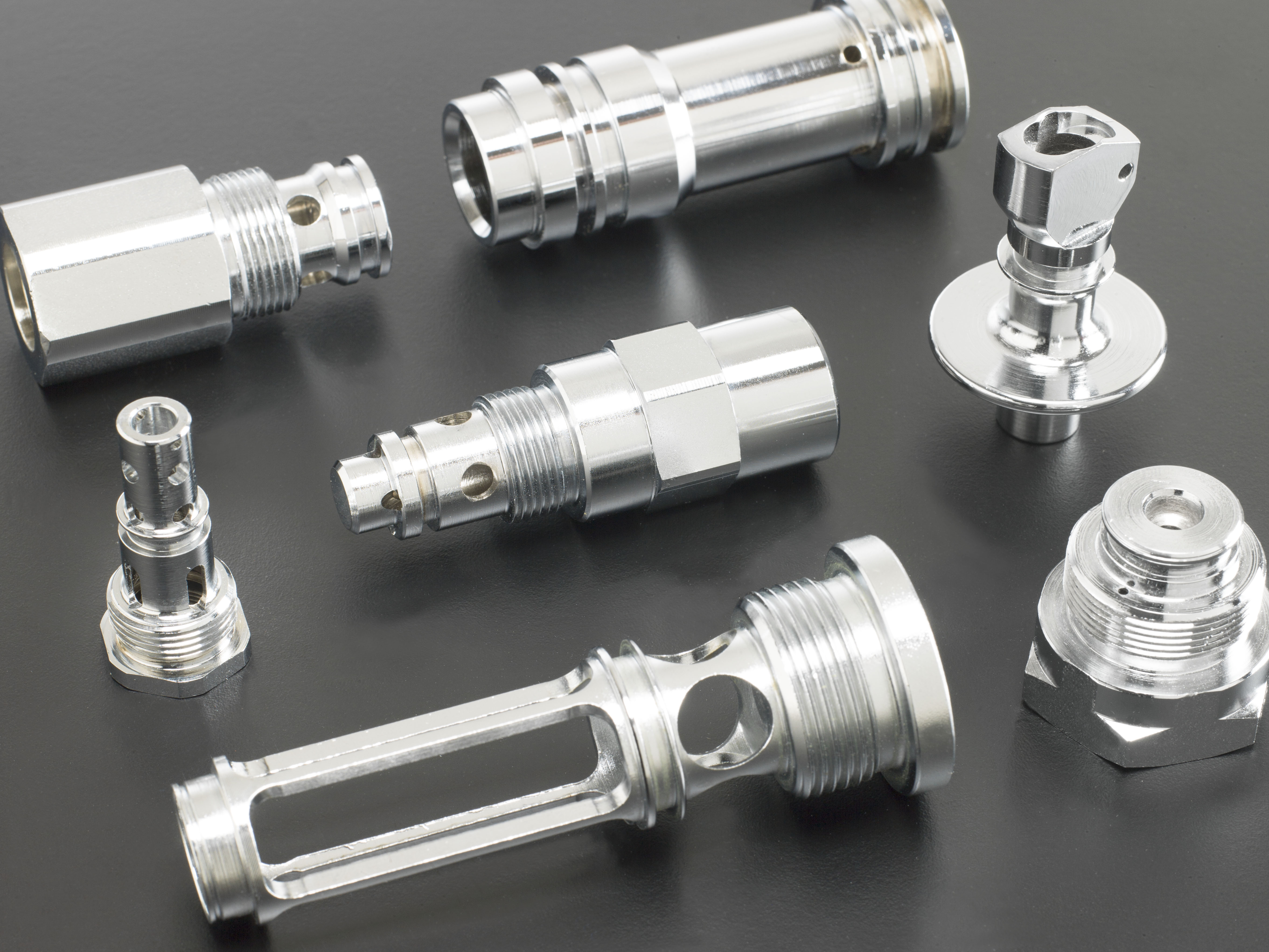 PARTICOLARI TORNITI CON MACCHINE CNC