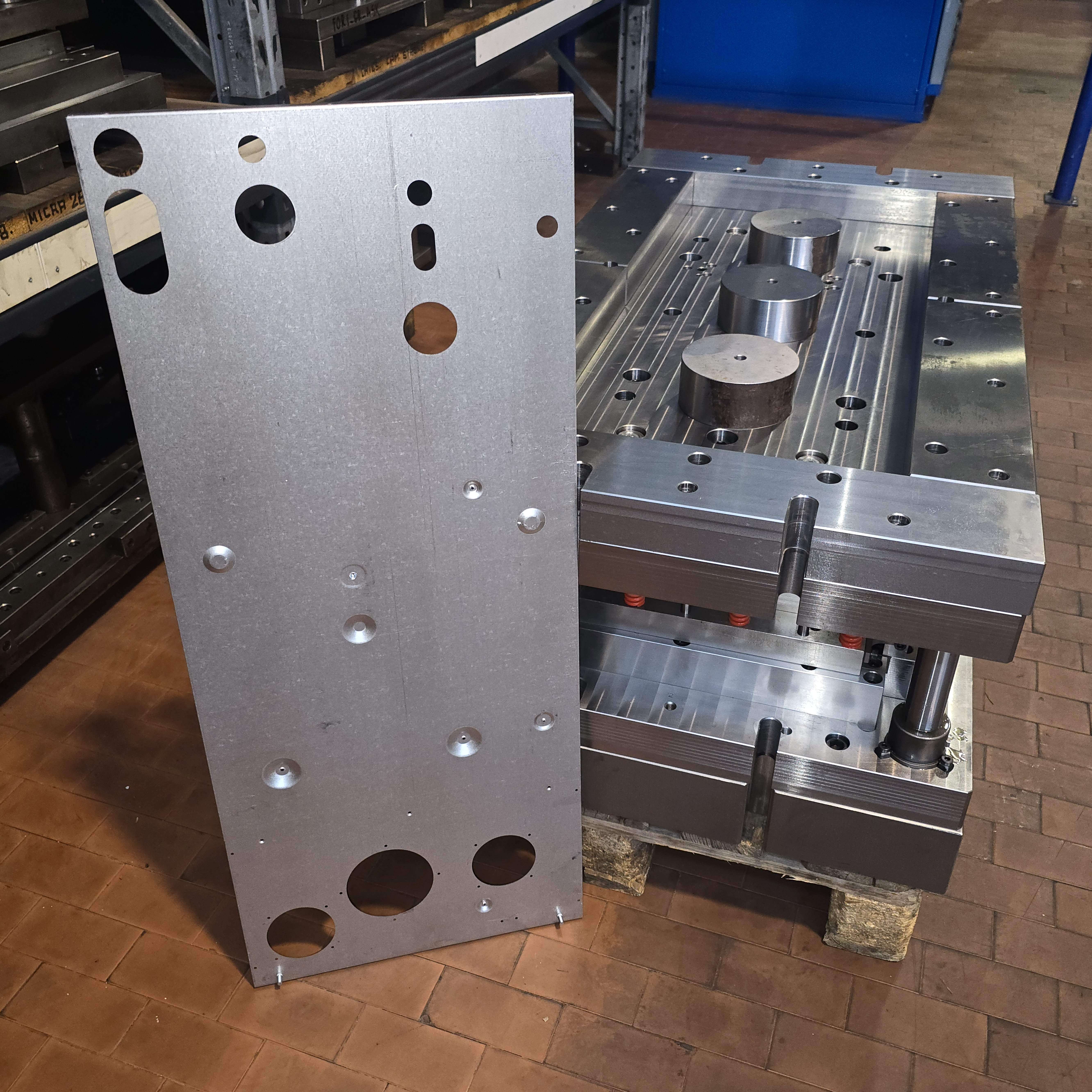 Attrezzature per produzione